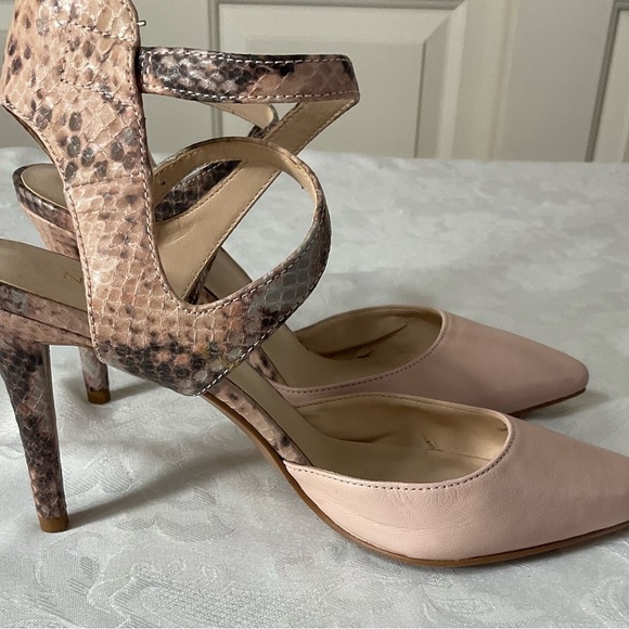 Nine West Snakeskin Nude Heels Women Size 5 - Picture 2 of 4